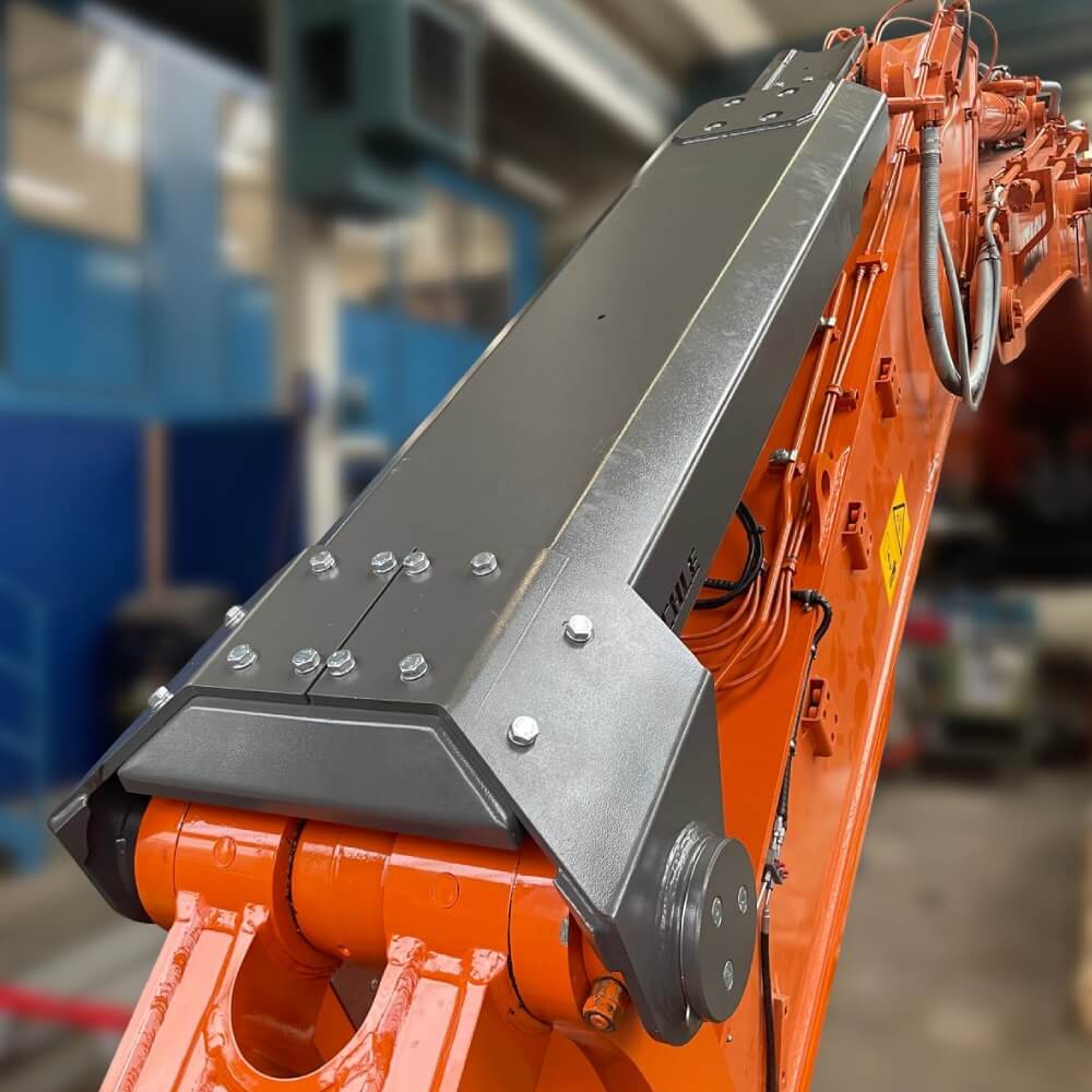 Zylinderschutz für den Löffelzylinder am Bagger von ECHLE Hartstahl