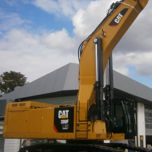 auslegerhubzylinderschutz echle cat 390f bagger