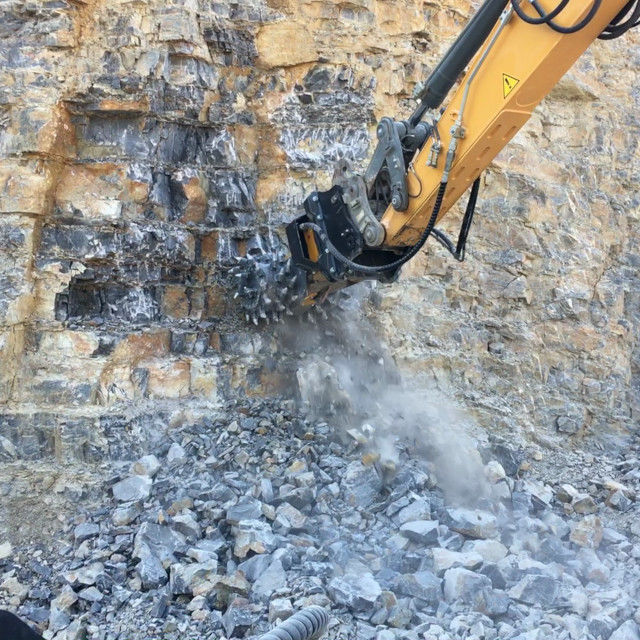 Querschneidkopffräse Felsfräse MB Crusher MB-R900